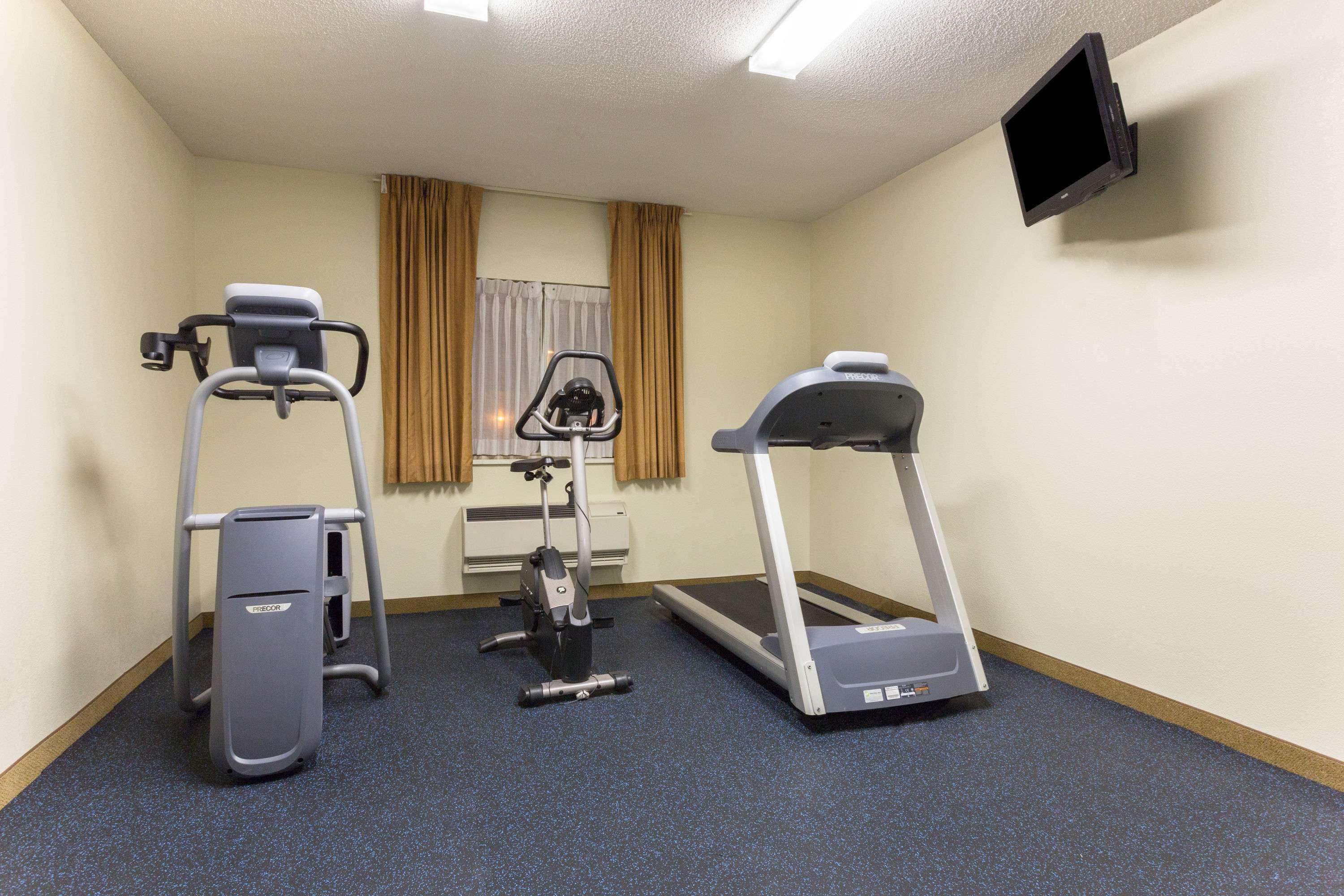 Days By Wyndham Airport Hotel Colorado Springs